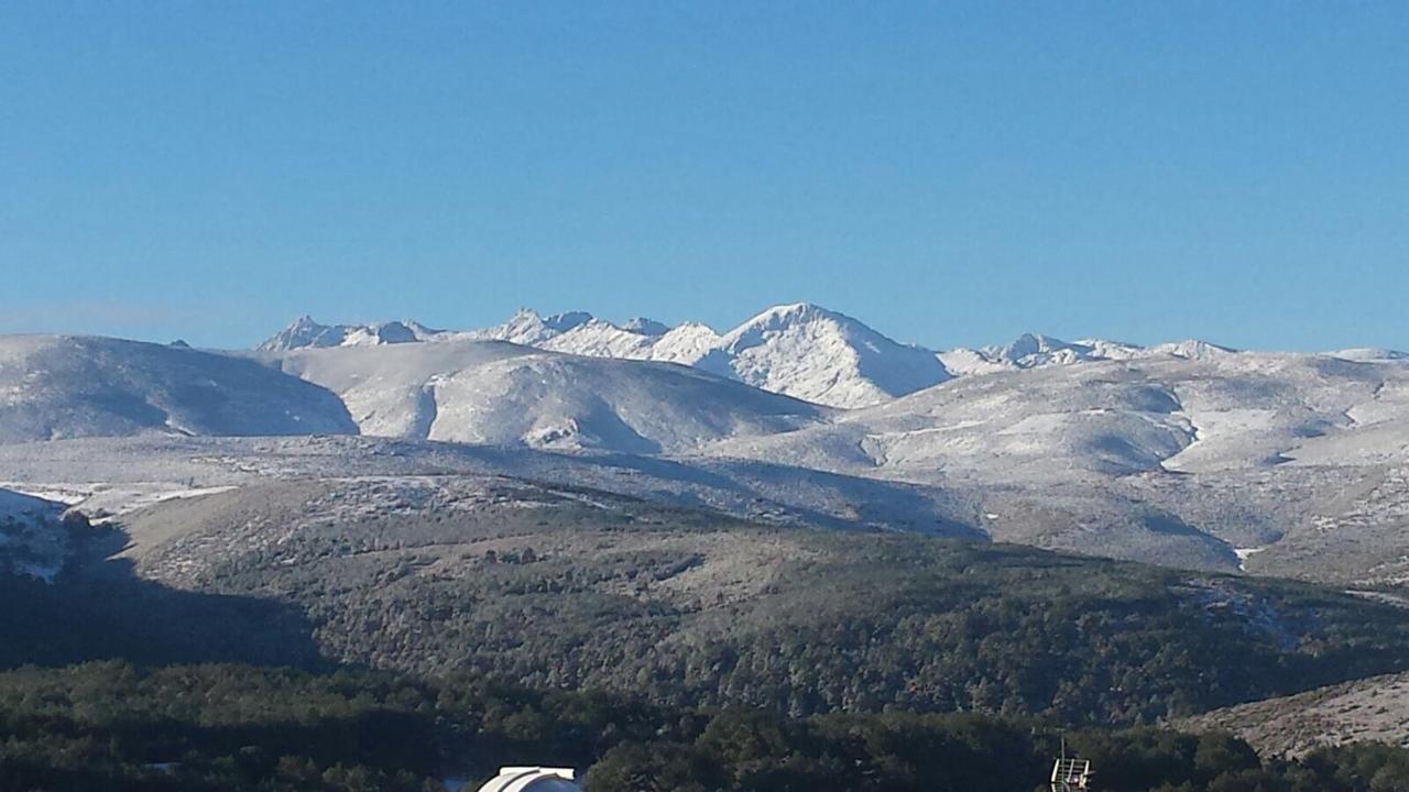 Penzion Artesano I Y III Navarredonda de Gredos Exteriér fotografie